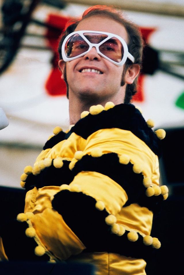 05-elton-john-glasses
