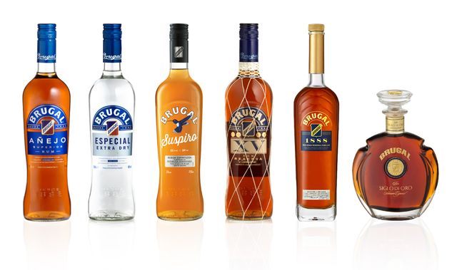 Botellas de Ron Brugal: Añejo, Especial Extra Seco, Carta Dorada, Extra Viejo, 1888 y Papá Andrés