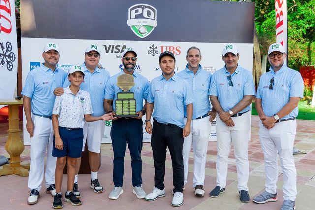 Gustavo Turull y Manuel González, ganadores del Torneo PQ 2026, junto al presidente y miembros de la Asociación PQ