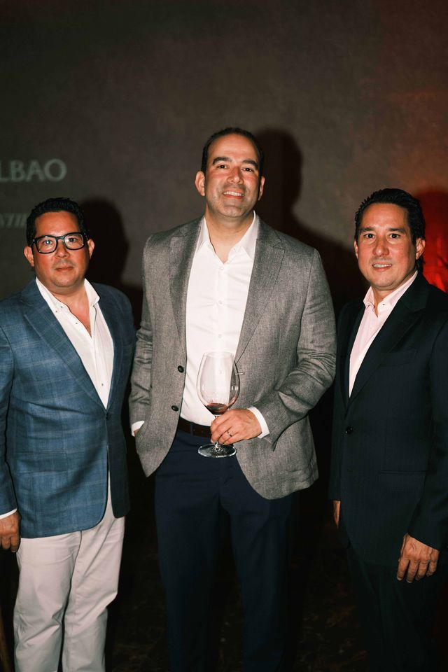 Gustavo Gómez, Mariano González y Manuel Gómez