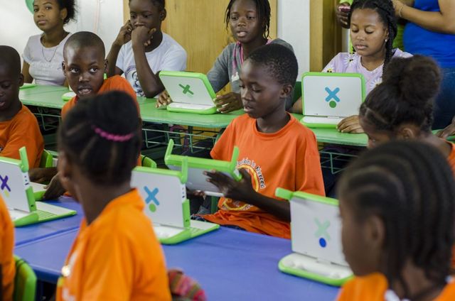 Banco LAFISE beneficia a más de 100 niños y sus familias