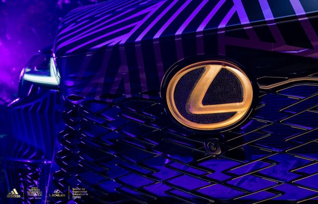 Lexus une fuerzas con Adidas en nuevo Lexus RX inspirado en Black Panther