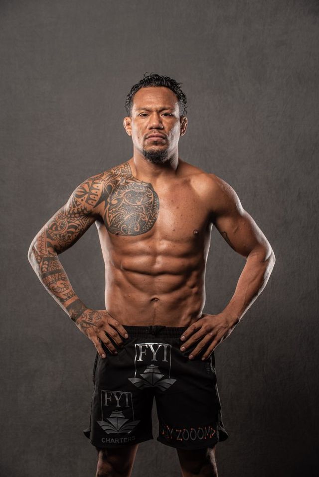 EL CAMPEÓN DE MMA LUIS “BABOON” PALOMINO ALCANZA UN NUEVO RÉCORD MUNDIAL