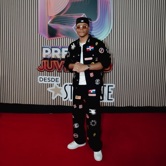 El productor Ghetto posa en la alfombra roja de Premios Juventud