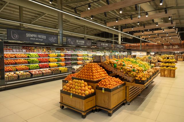 Área de frutas y vegetales de Supermercados Nacional Jarabacoa