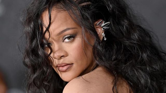 Rihanna muestra adelanto de cara a su show del Super Bowl￼