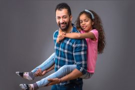 Estos halagos pueden hacerle mal a tus hijos