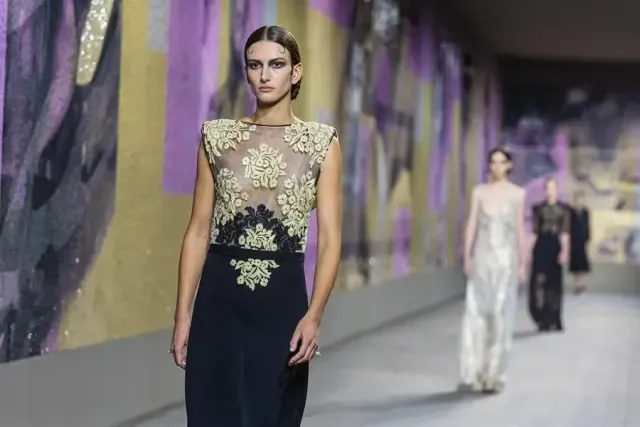 Dior homenajea a Josephine Baker en desfile de Alta Costura