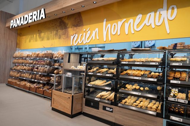 Área de panadería de Merca Jumbo La Romana