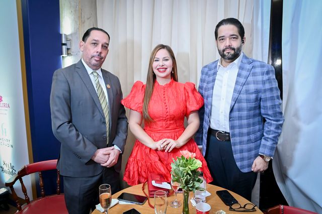 Enrique Santelises, Susy Aquino Gautreau e Ysrael Abreu Rosario