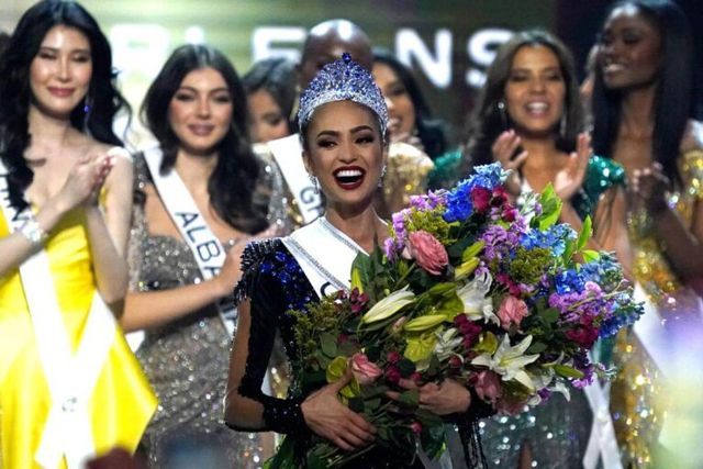 Miss Universo 2022 renunció a su corona como Estados Unidos