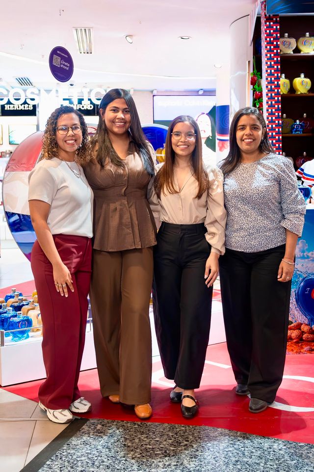 Pamela Del Orbe, Teanny Lebrón, Elena Fermín y Rosmery Encarnación