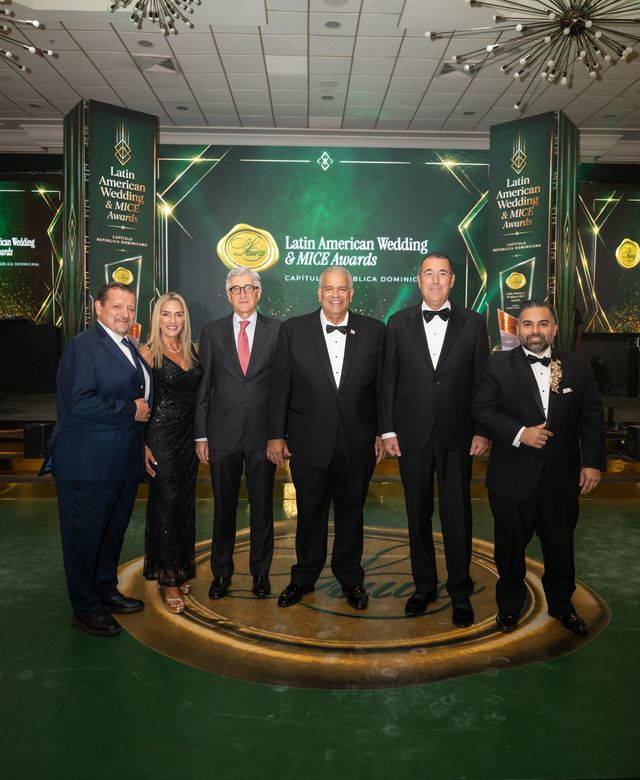 Alberto Martín, Raquel Labarbera, Ventura Serra, Pedro Vargas, Juan M. Martín de Oliva y Leonardo Artigas en la gala de los Premios LAWA 2026