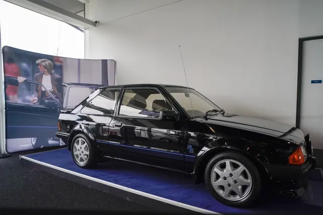 Subastaron carro de la princesa Diana previo al aniversario de su muerte