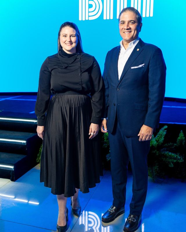 Sadia Jorge y Héctor Álvarez en el lanzamiento de BMI Seguros