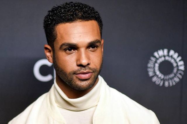 Actor de “Emily en París” se perfila como James Bond