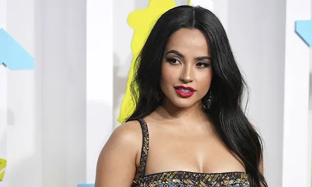 Becky G está en RD grabando videoclip con Omega