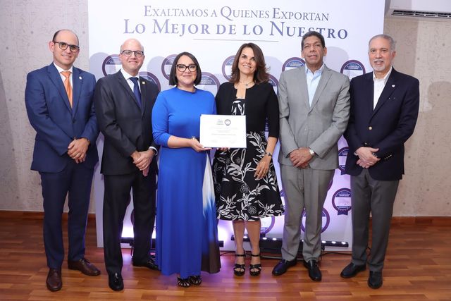Adoexpo detalla nominados a premios Excelencia Exportadora 2022