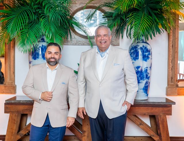 Leonardo Artigas y Pedro Vargas en el lanzamiento de los premios LAWA en Casas del XVI