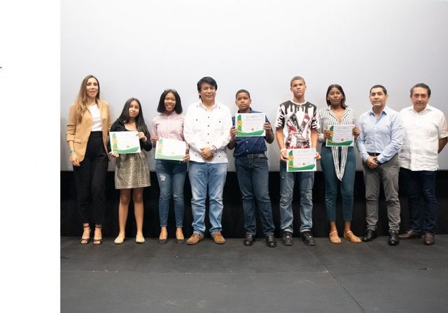 ISM premia la excelencia educativa de los hijos de sus colaboradores