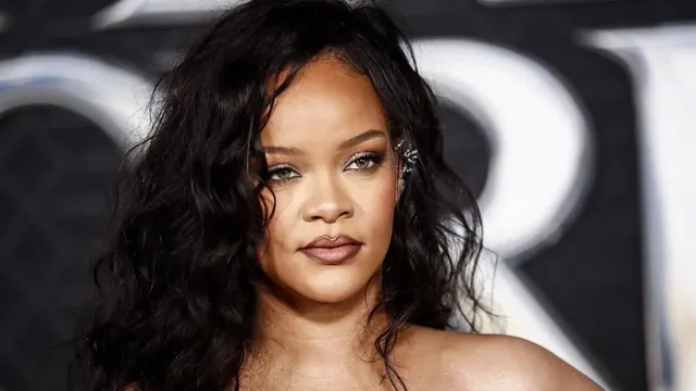 Rihanna planea incluir a su hijo en el show del Super Bowl