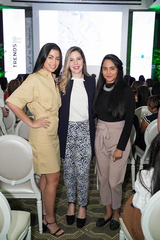 Michelle Moquete, María Soto y Sarah Vásquez