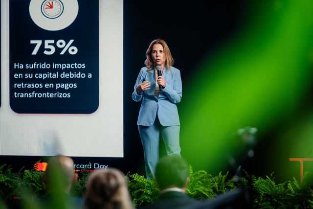 Maria Barreiros, vicepresidenta senior de Mastercard, durante su presentación