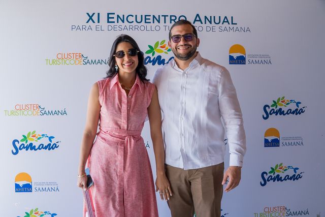 Priscila Concha y Carlos Montás en el XI Encuentro Turístico de Samaná