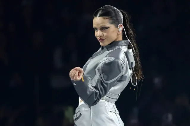 Rosalía, primera artista de habla hispana en portada de Rolling Stone