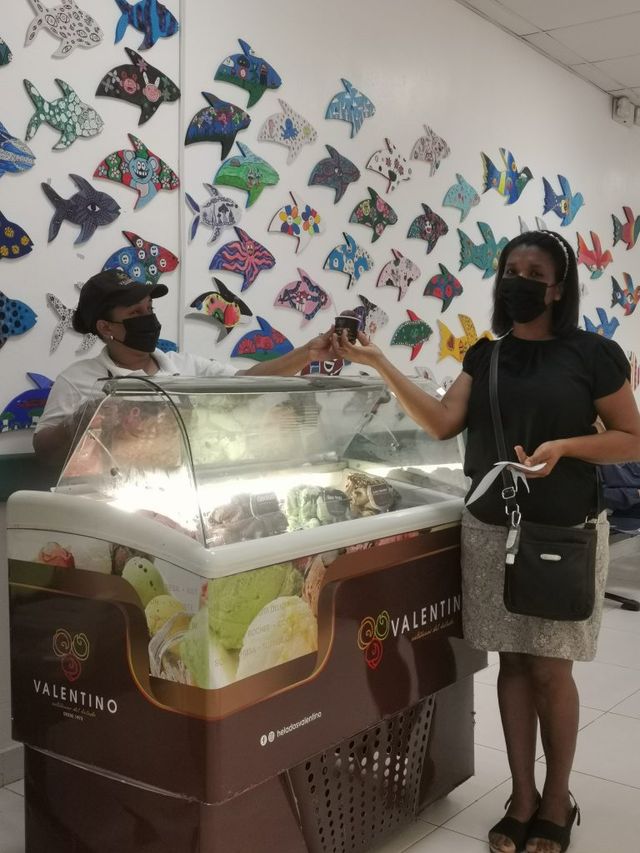 Helados Valentino se viste de rosa por lucha contra el Cáncer de Mama