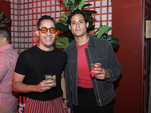 Rafael Chaer y Héctor Santana en el lanzamiento de Absolut TABASCO en María & María