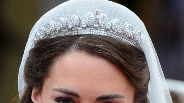 Conozca las joyas emblemáticas de Isabel II