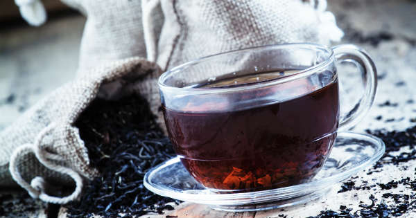 Si te quieres ver más joven, el té negro será tu mejor aliado