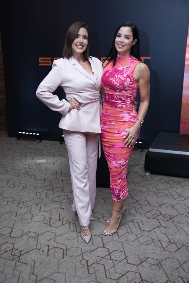 Laura Bonnelly y María Angélica Ureña