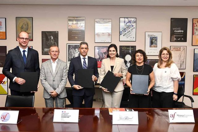 Alianza Francesa de Santiago inaugura instalaciones