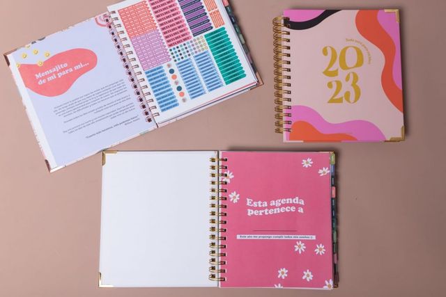 Amelie RD presenta la 2da versión de su agenda de planificación y crecimiento personal para este 2023