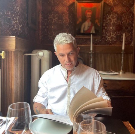 Mira el nuevo look de Alejandro Sanz