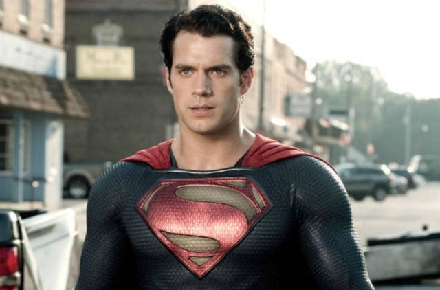 Henry Cavill seguirá siendo Superman en nueva película
