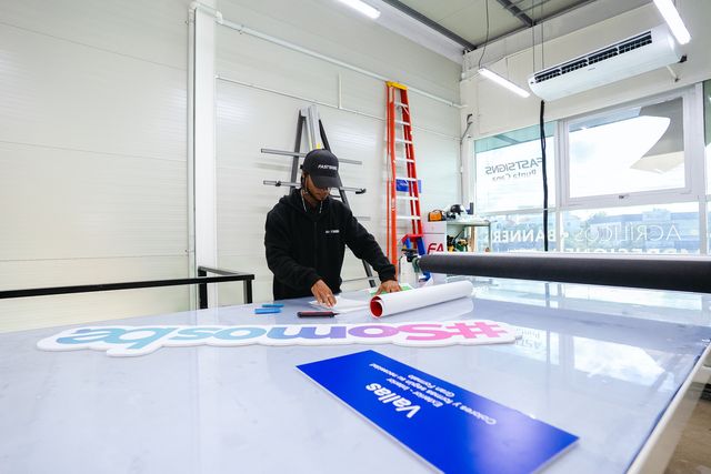 Área de trabajo de FASTSIGNS en Punta Cana