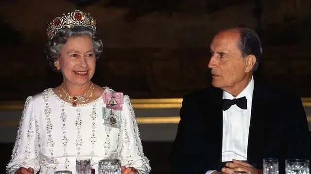 Conozca las joyas emblemáticas de Isabel II